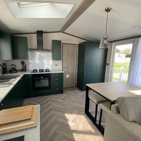 New Quay Riverwood Lodge מראה חיצוני תמונה