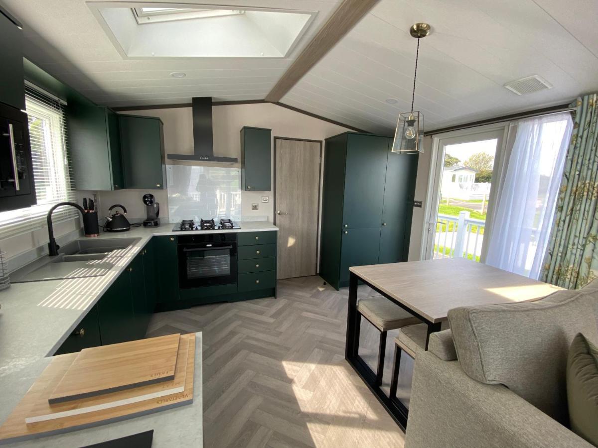 New Quay Riverwood Lodge מראה חיצוני תמונה